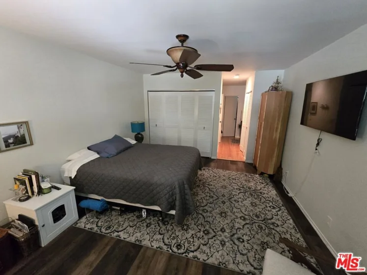 14315 Riverside Drive #105 photo 8