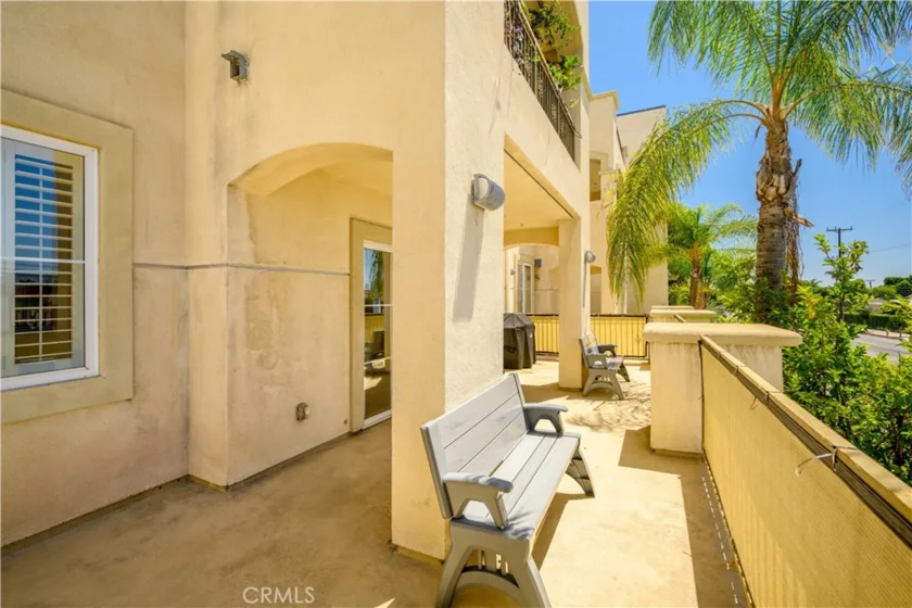 6800 Corbin Avenue #106 photo 29
