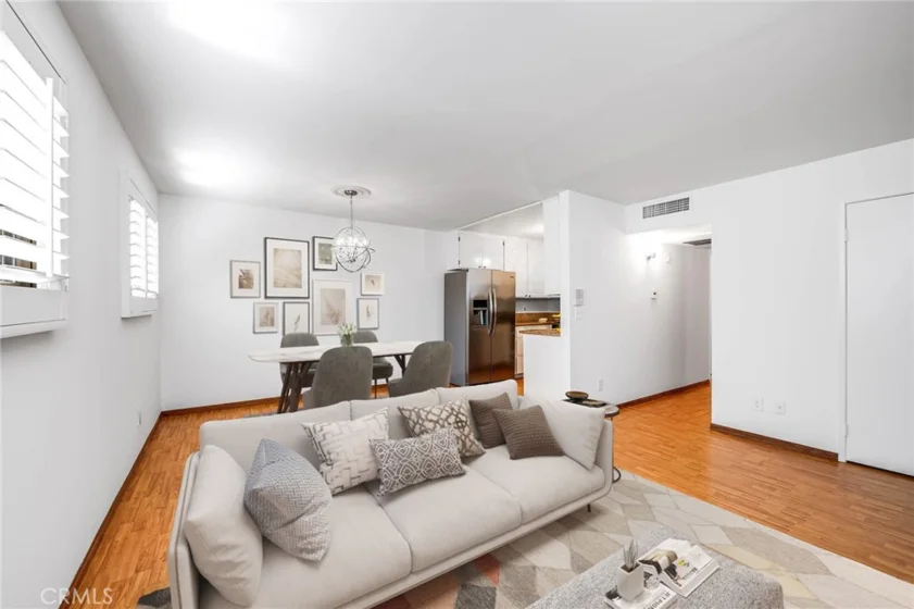 4000 W Victory Boulevard #204 photo 10
