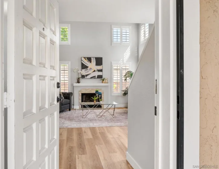 8395 Suntree Place photo 37