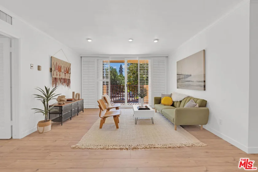 12955 Riverside Drive #201 photo 1
