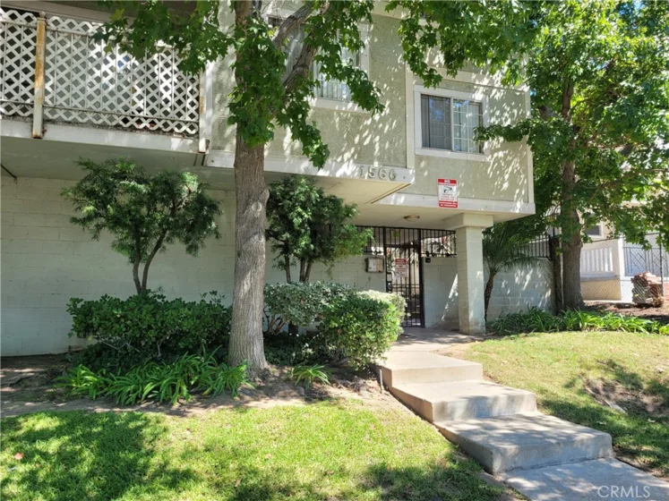 1566 Pine Avenue #208A photo 1