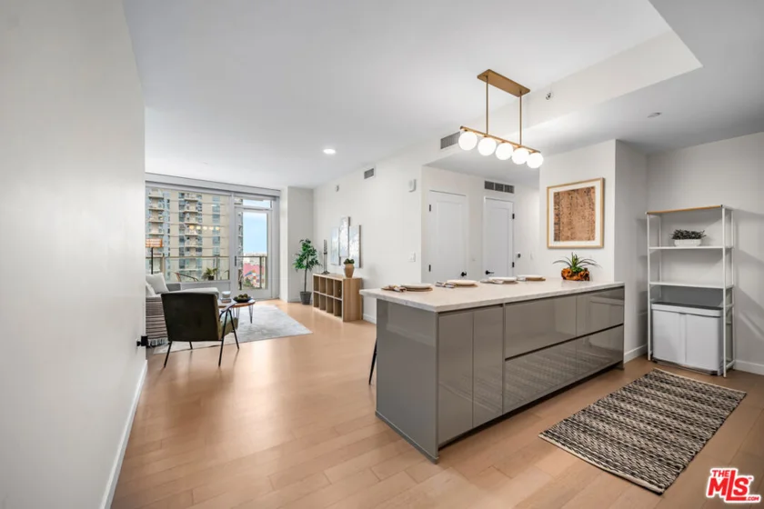 1050 S Grand Avenue #1303 photo 1