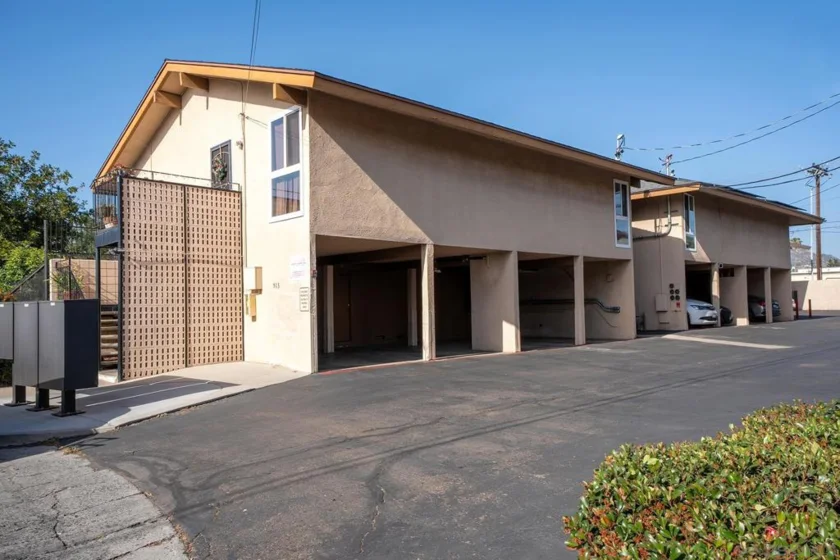 513 Shady Lane #B photo 34