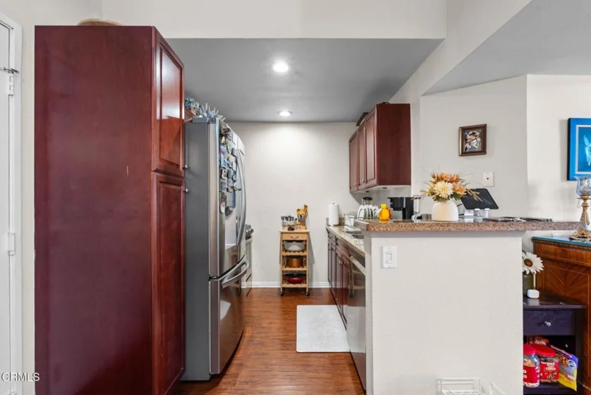 5565 Canoga Avenue #312 photo 6