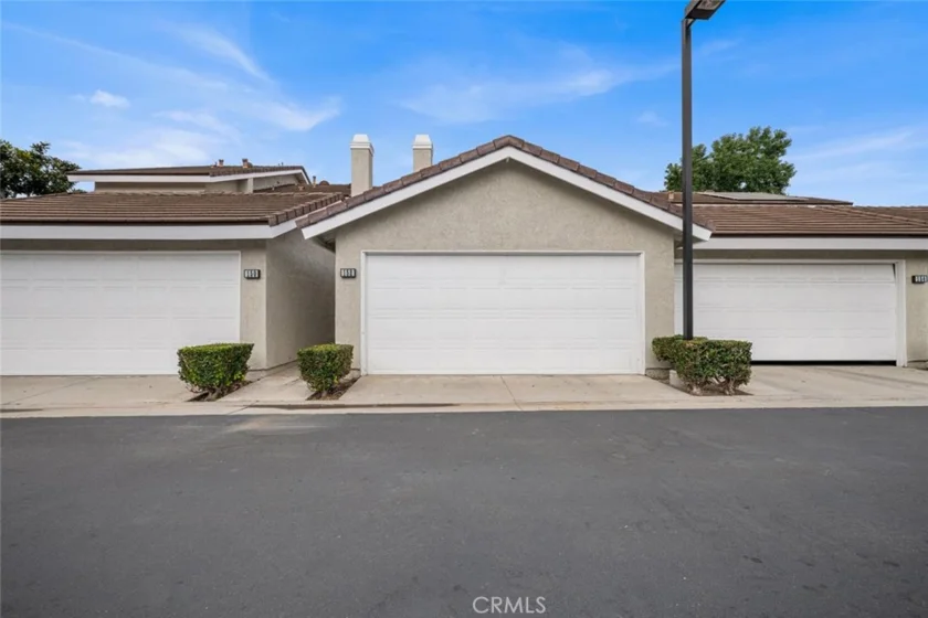 152 Greenmoor #64 photo 25