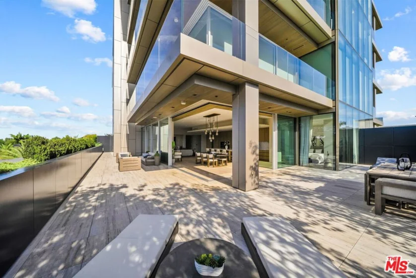 8899 Beverly Boulevard #4A photo 4