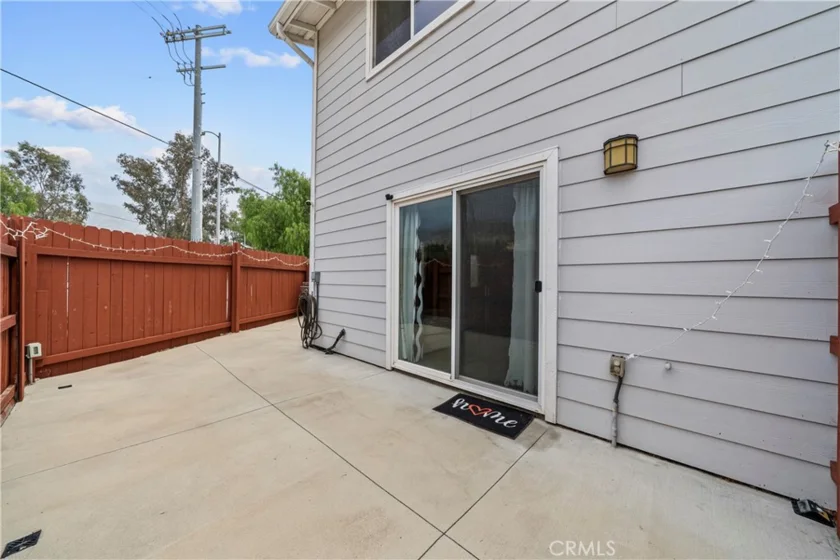 14552 Foothill photo 18