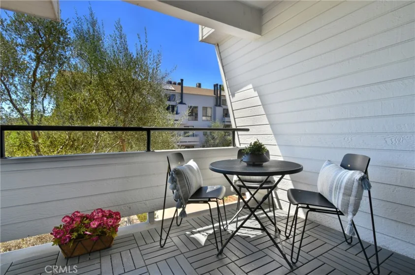 13331 Moorpark #223 photo 24