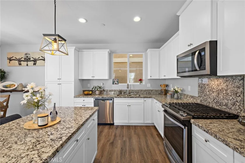 41461 Winterberry photo 10