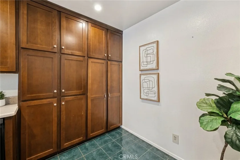 125 S Sierra Madre #215 photo 15