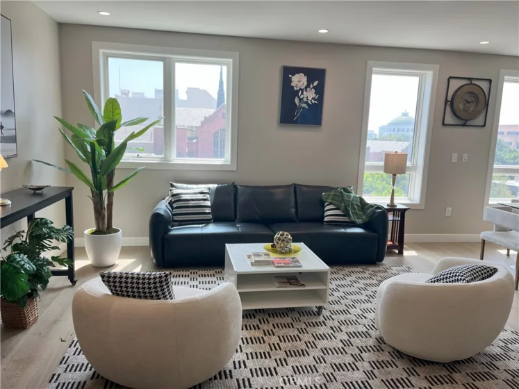 39 S Los Robles #3002 photo 8
