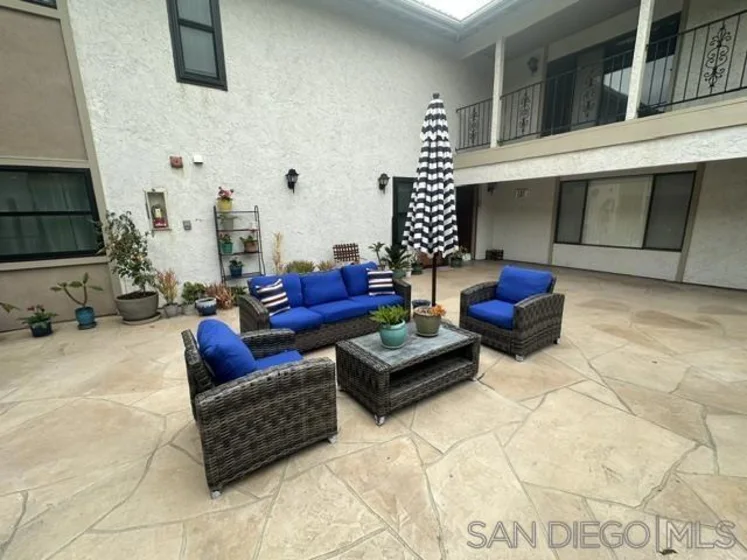 835 E Avenue #B photo 33