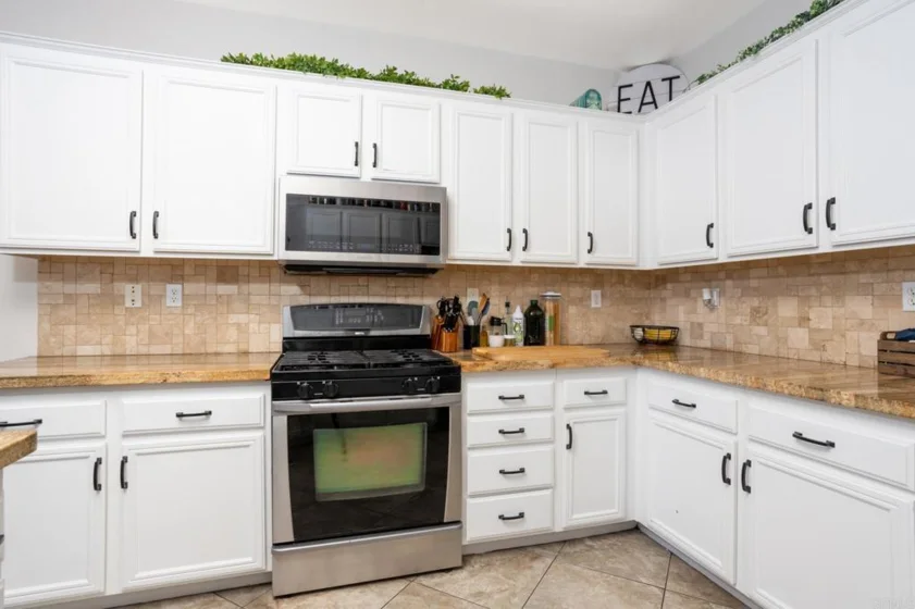 425 S Meadowbrook Drive #123 photo 7
