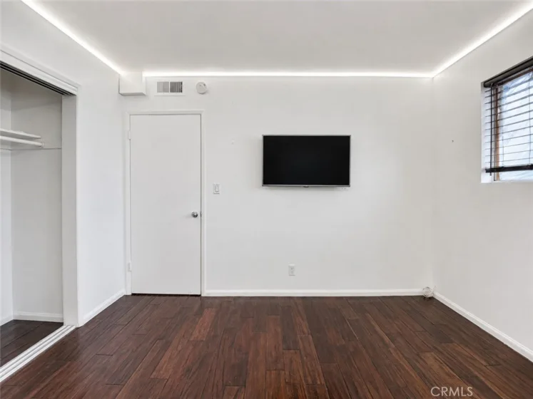 1101 Lincoln Boulevard #1A photo 6