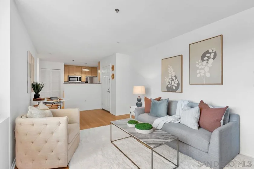 1970 Columbia Street #301 photo 33