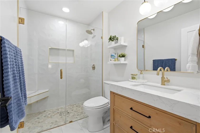 5583 Tiffany Avenue photo 18