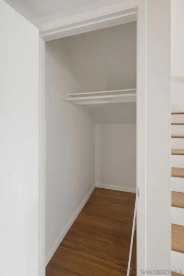 1612 Bridgeview Drive photo 8