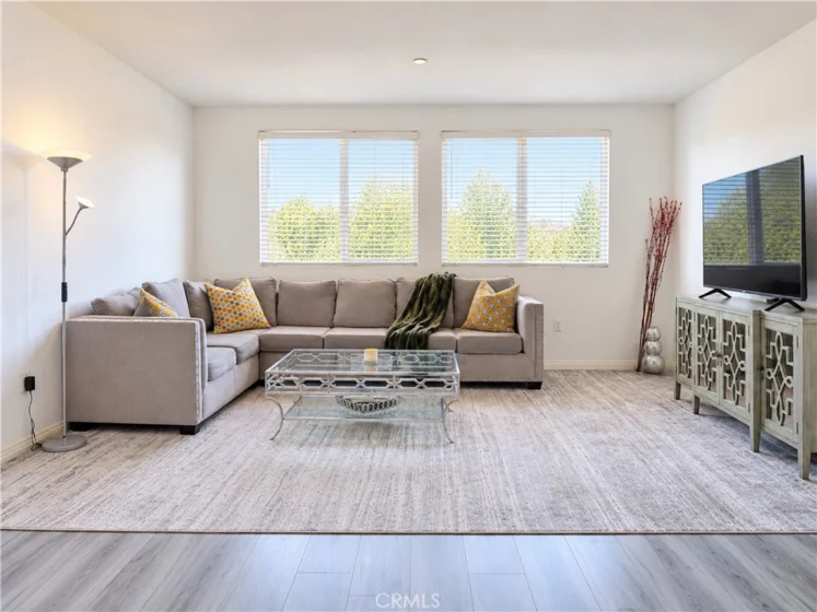 13951 Sherman Way #301 photo 1