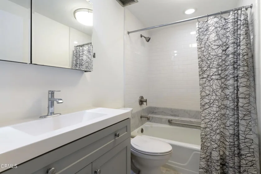 960 San Pasqual #205 photo 28