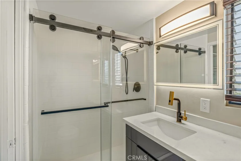 401 W 5th Street #3B photo 25