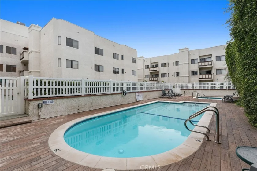 17914 Magnolia Boulevard #135 photo 24
