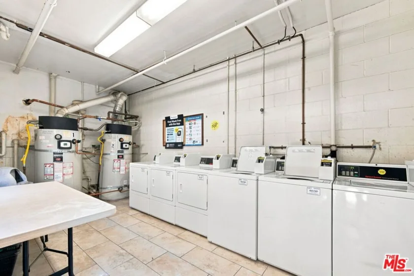 2940 N Verdugo Road #213 photo 20