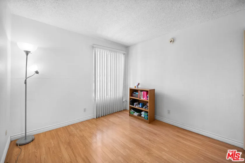 525 La Fayette Park Place #115 photo 5