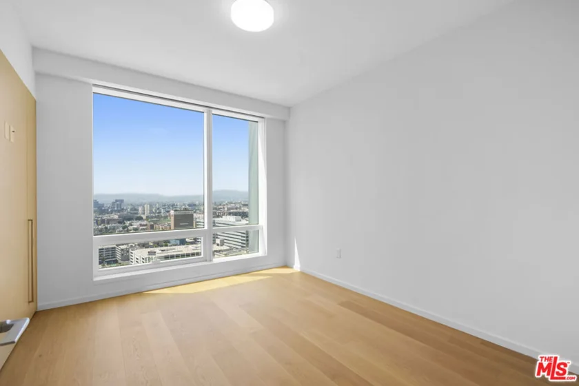 877 Francisco Street #2811 photo 17