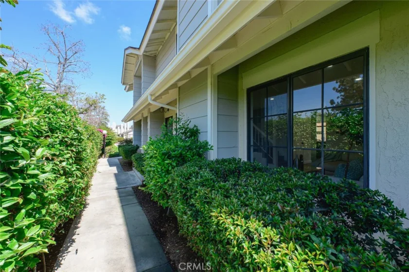 1700 W Cerritos #206 photo 32