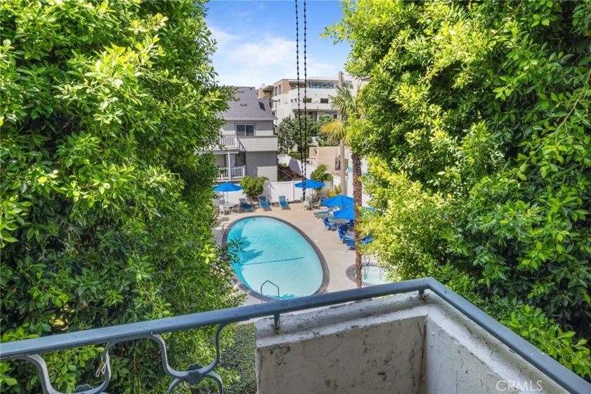 985 E California #306 photo 25
