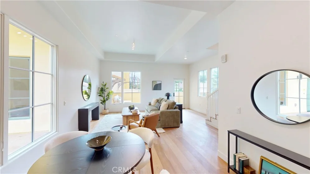 1878 E Walnut Street #203 photo 4