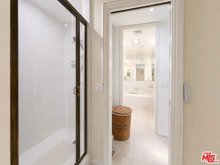 10550 Wilshire Boulevard #1001 photo 24