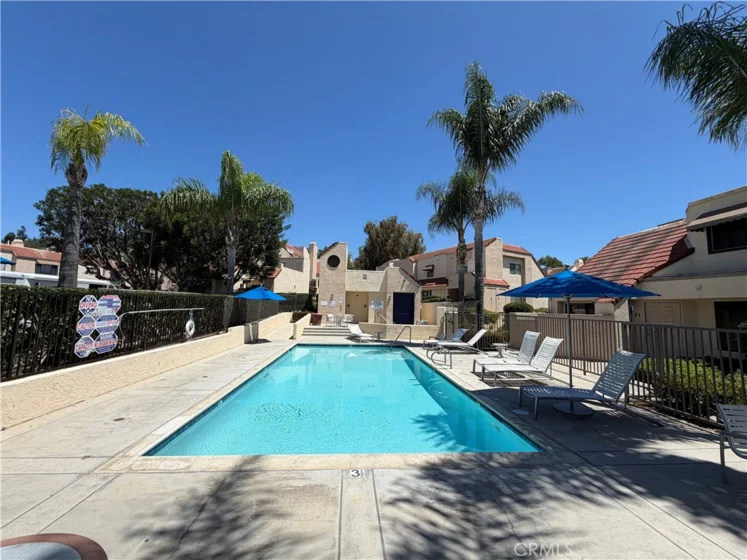 65 Largo photo 23
