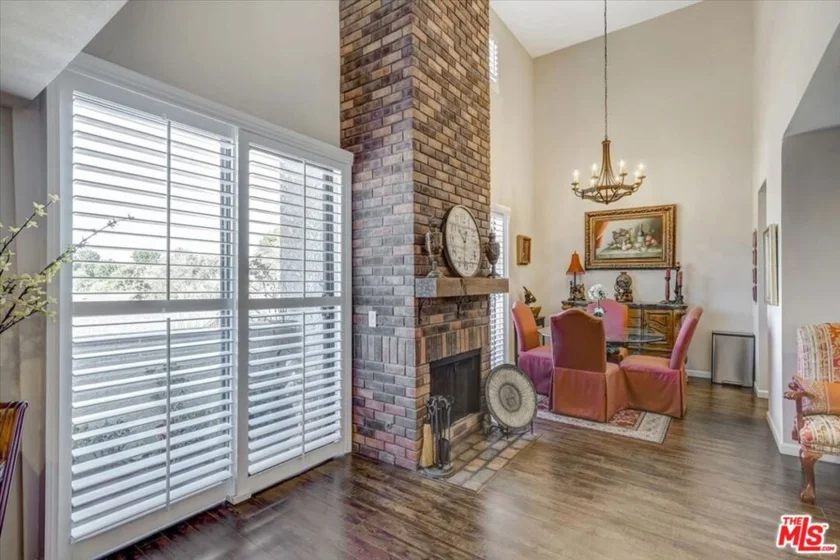 7515 Winnetka Avenue #303 photo 1