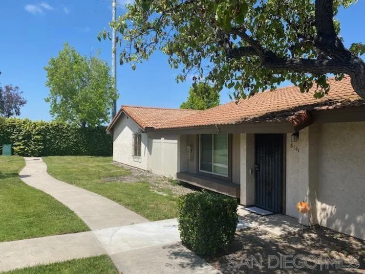 8146 Paradise Valley Court photo 1