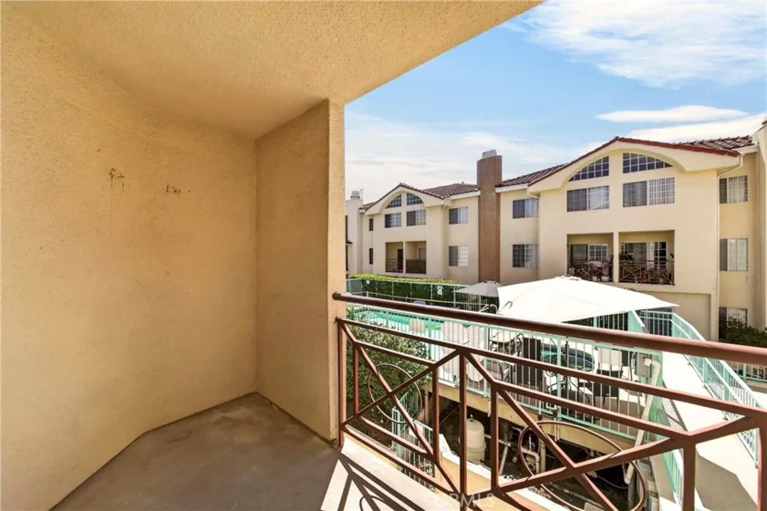 1131 Campbell Street #210 photo 37