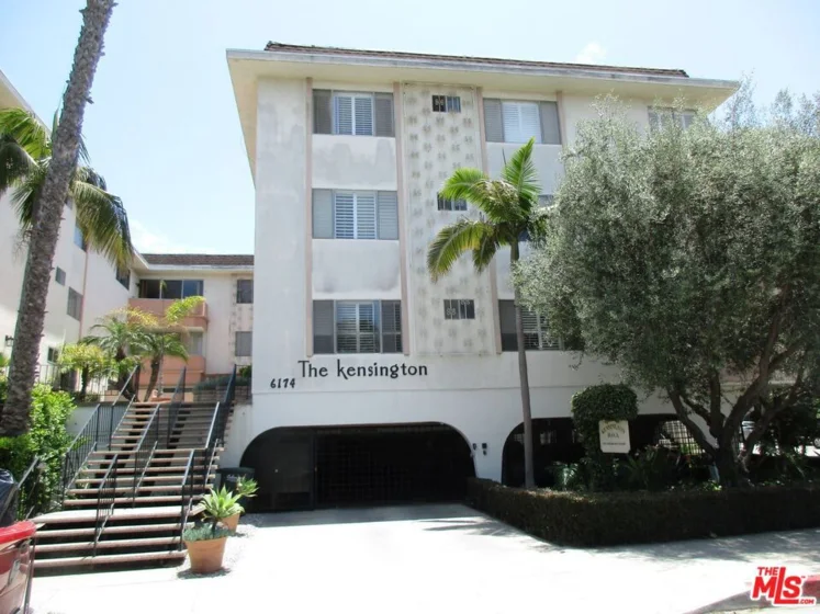 6174 Buckingham #203 photo 1
