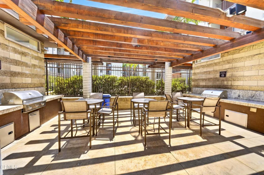 100 S Alameda Street #259 photo 31
