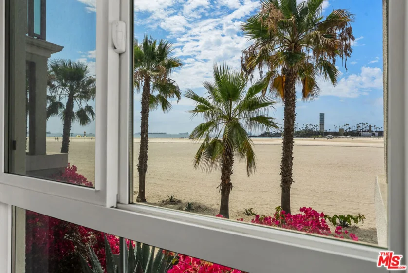 1000 E Ocean Boulevard #104 photo 2