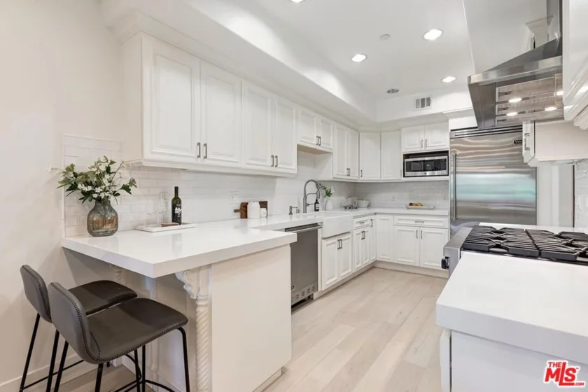 11715 Chenault Street #102 photo 7