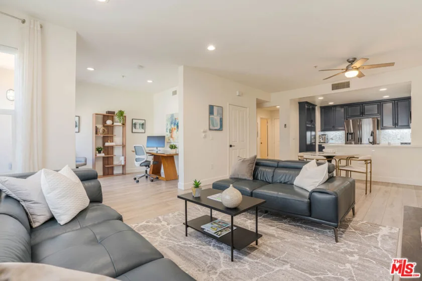 6020 Seabluff Drive #409 photo 1