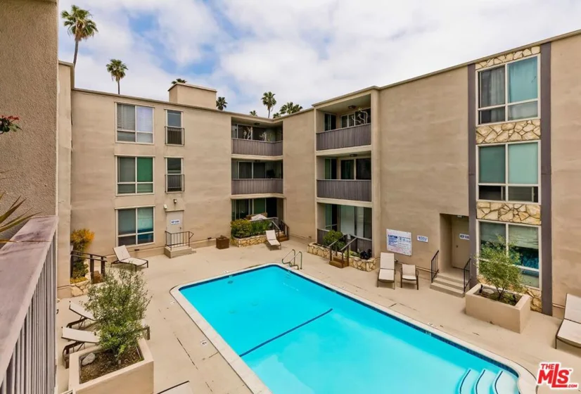 809 S Bundy Drive #214 photo 23