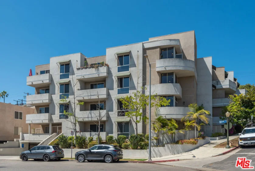 1551 Manning Avenue #101 photo 1