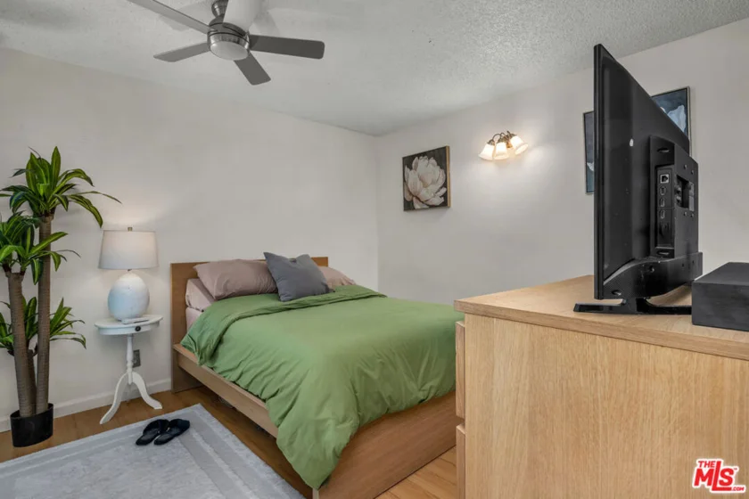 620 W Hyde Park Boulevard #111 photo 19