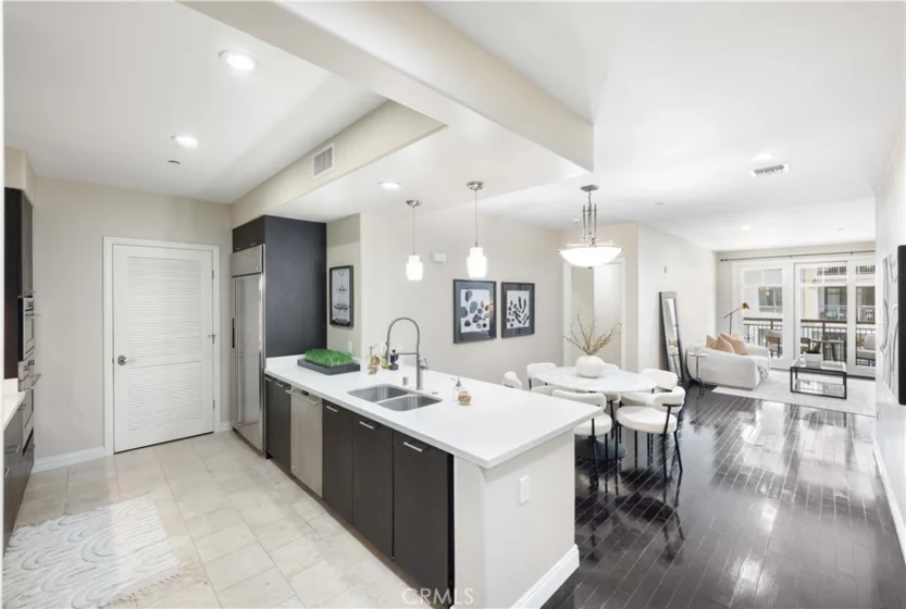 352 Caruso Avenue photo 1