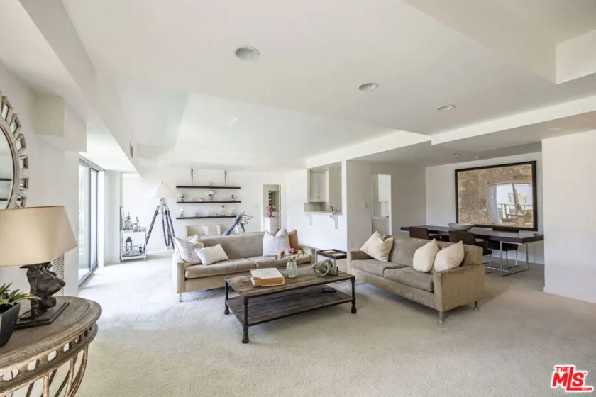 1155 N La Cienega Boulevard #509 photo 1