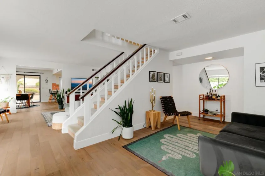 6711 Corintia photo 2