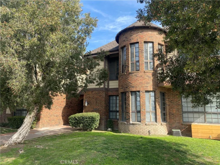 7632 Topanga Canyon Boulevard #208 photo 1