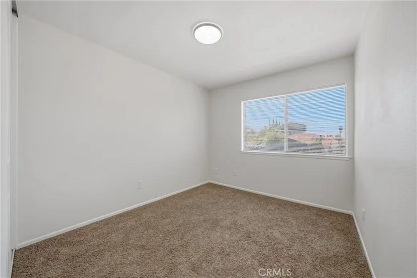 3469 Columbia photo 16